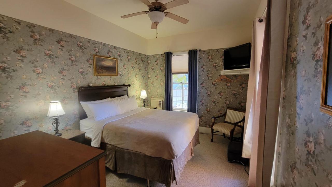 The Elizabeth Inn And Restaurant Bethel Extérieur photo