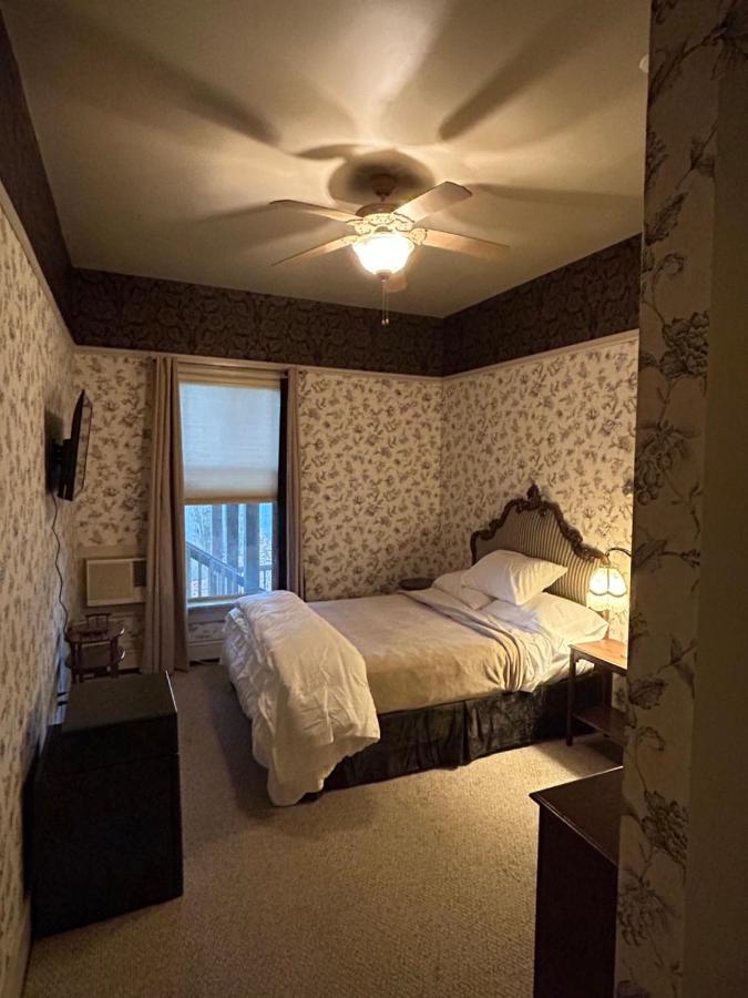 The Elizabeth Inn And Restaurant Bethel Extérieur photo