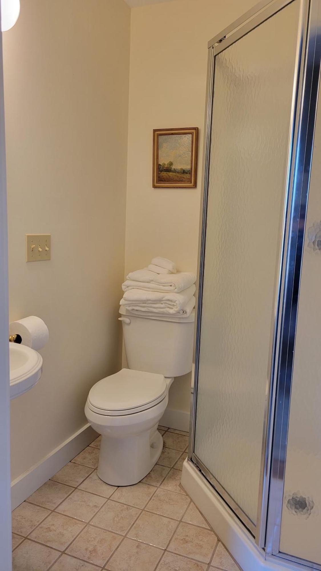 The Elizabeth Inn And Restaurant Bethel Chambre photo